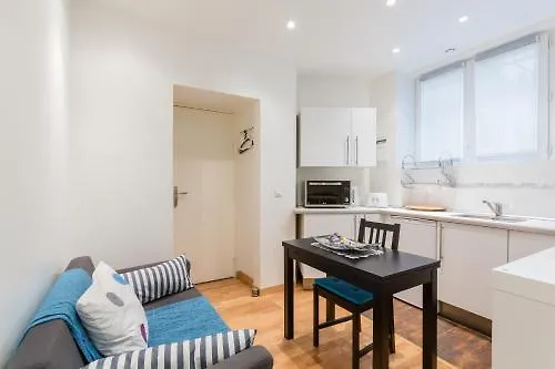Appartement Petits Champs II Paris Bed & Breakfast